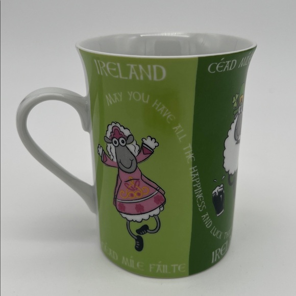 Ireland Green Sheep Mug "Céad Mile Fáilte" (a Hundred Thousand Welcomes) - Picture 3 of 8